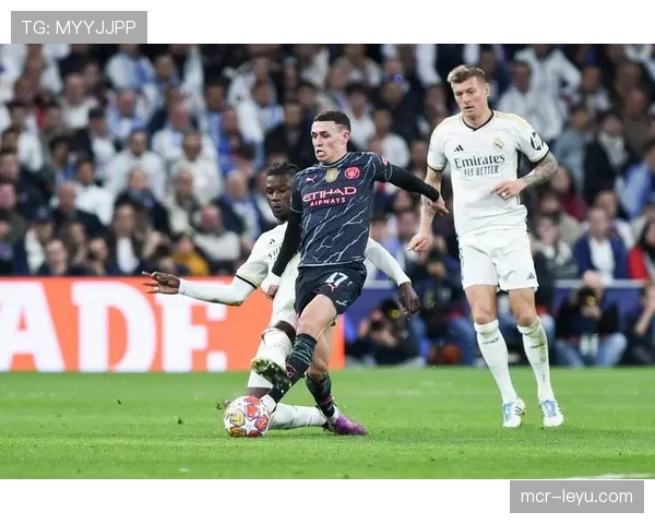 欧冠半决赛首回合：皇家马德里2-2曼城，福登替补登场救主